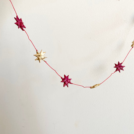 20% OFFRed & Gold Palm Star Garland