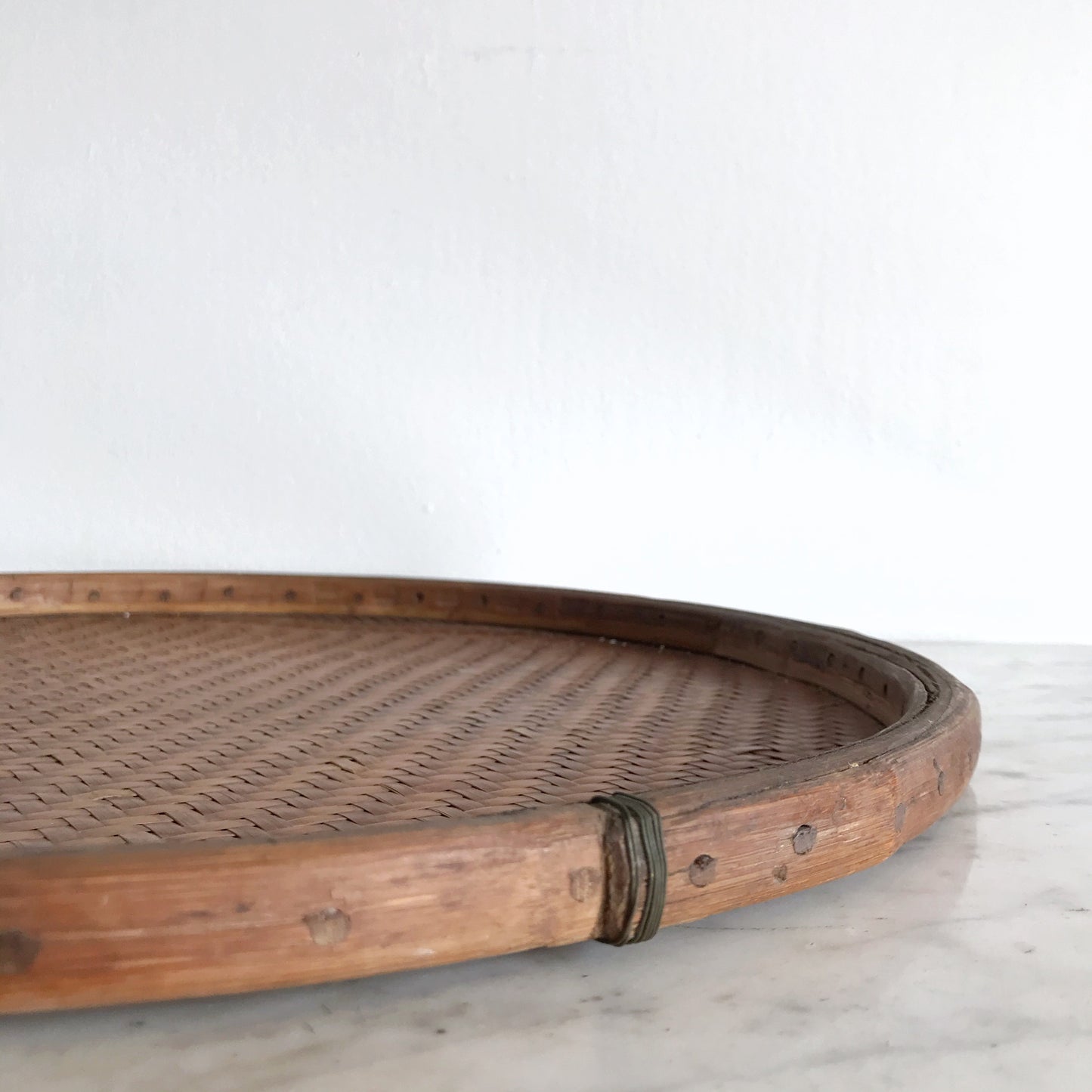 Vintage Round Woven Tray, 18"