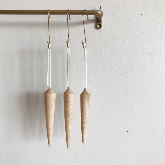 20% OFF: Wooden Heirloom Ornament, Icicle