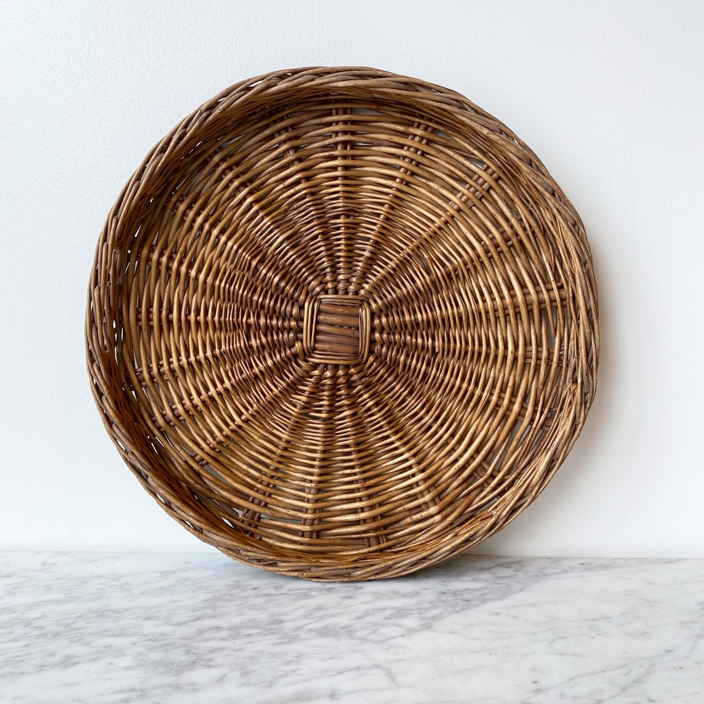 Vintage Round Wicker Tray, 13.5”
