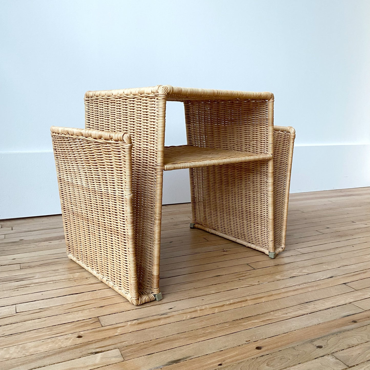 Petite Wicker End Table / Magazine Storage