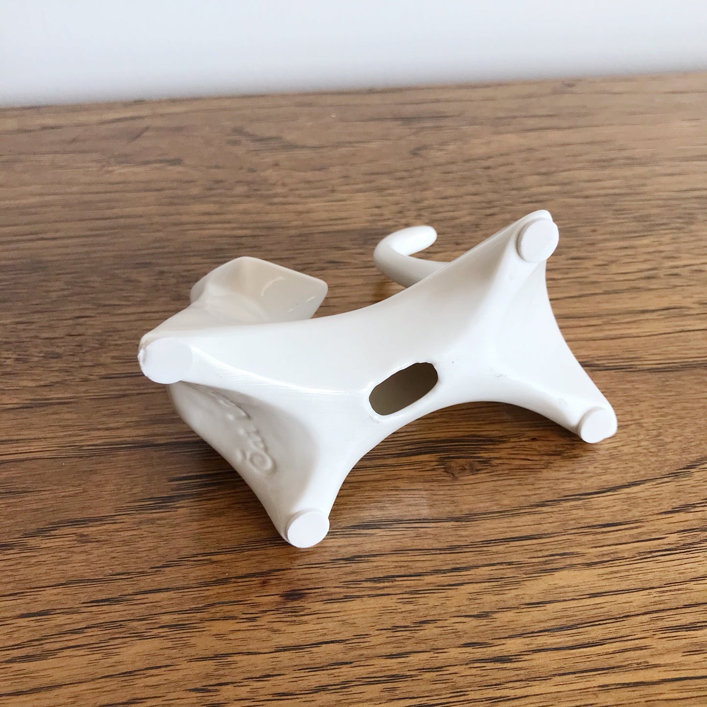 MCM Minimalist Porcelain Cat