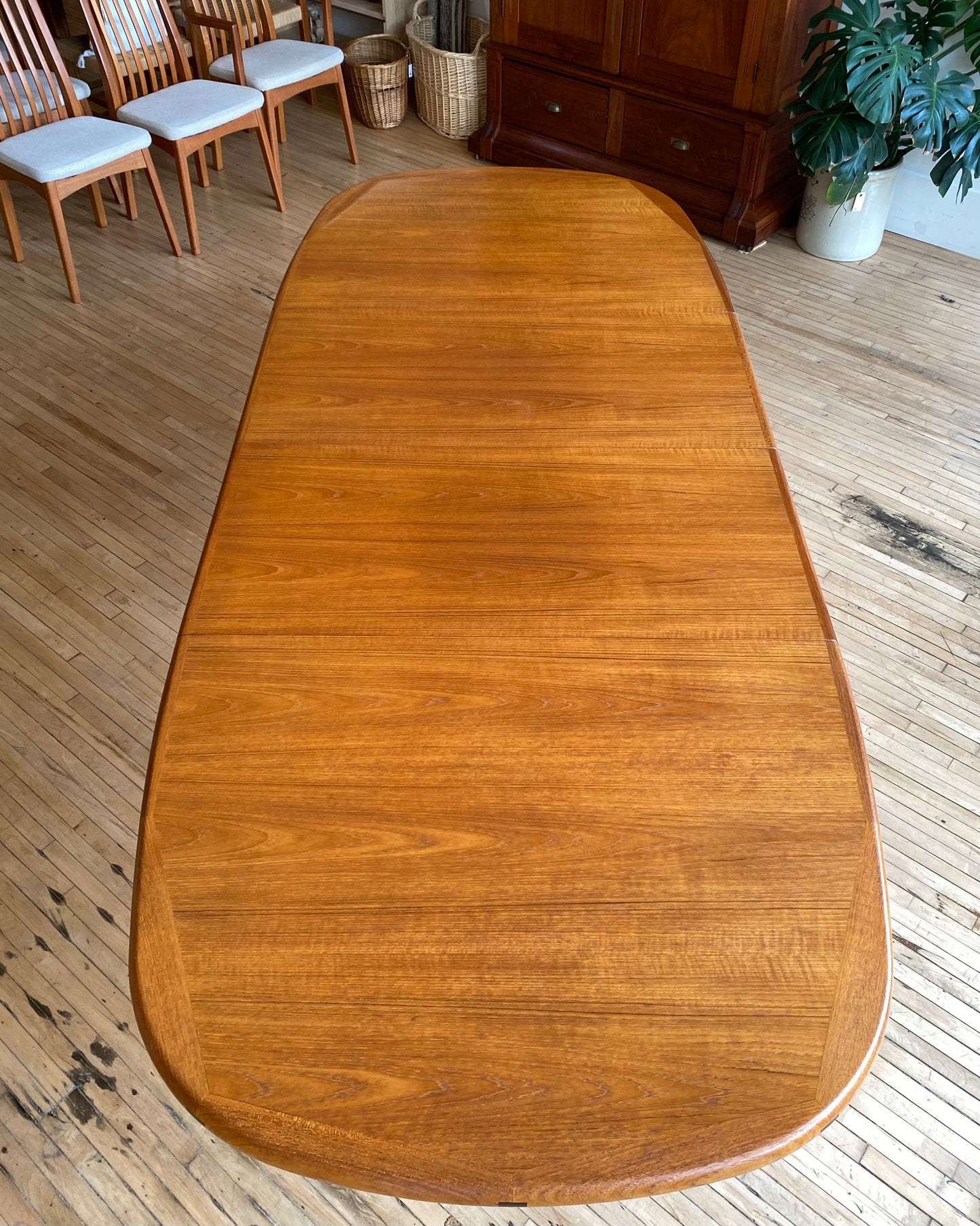 PENDING: Vintage Expandable Teak Dining Table by Benny Lindén Design
