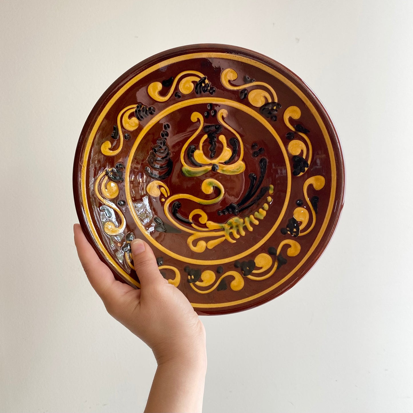 Vintage Hungarian Folk Art Plate, 9.75"