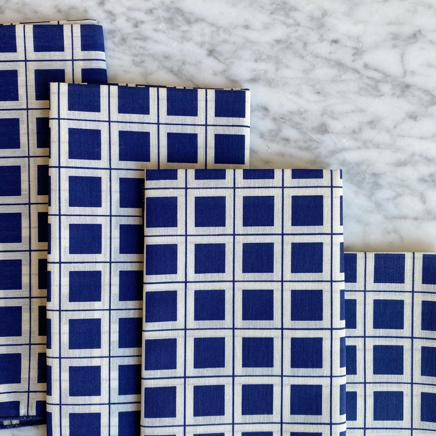 S/4 Vintage Modern Cloth Napkins