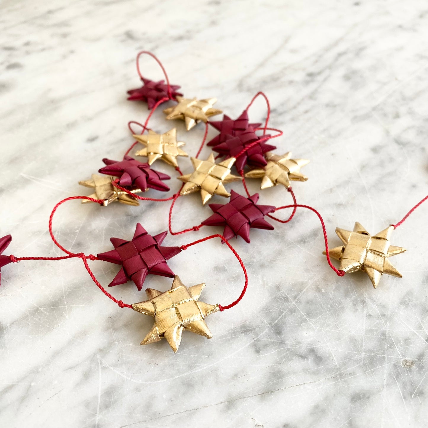 20% OFFRed & Gold Palm Star Garland