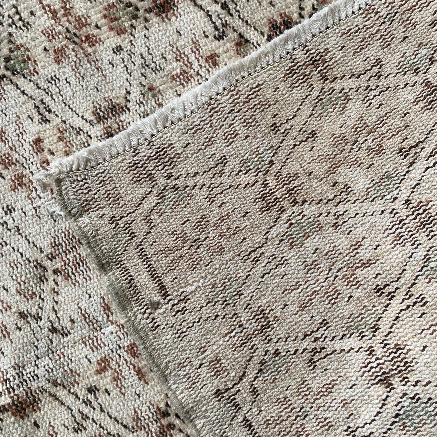 "LUCA" Vintage Hand-knotted Rug (2’10” x 4’10”)
