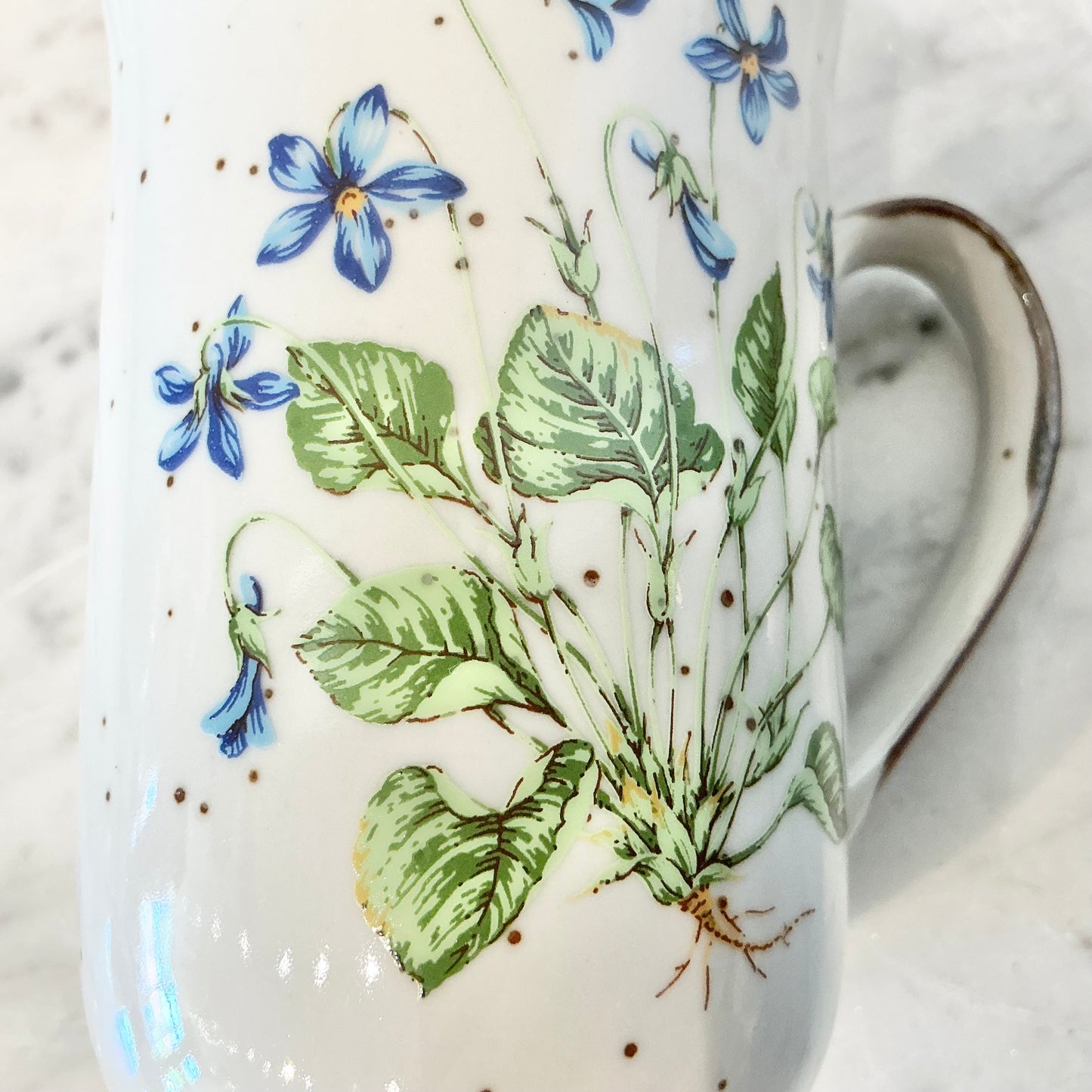 S/4 Vintage Stoneware Blue Floral Mugs