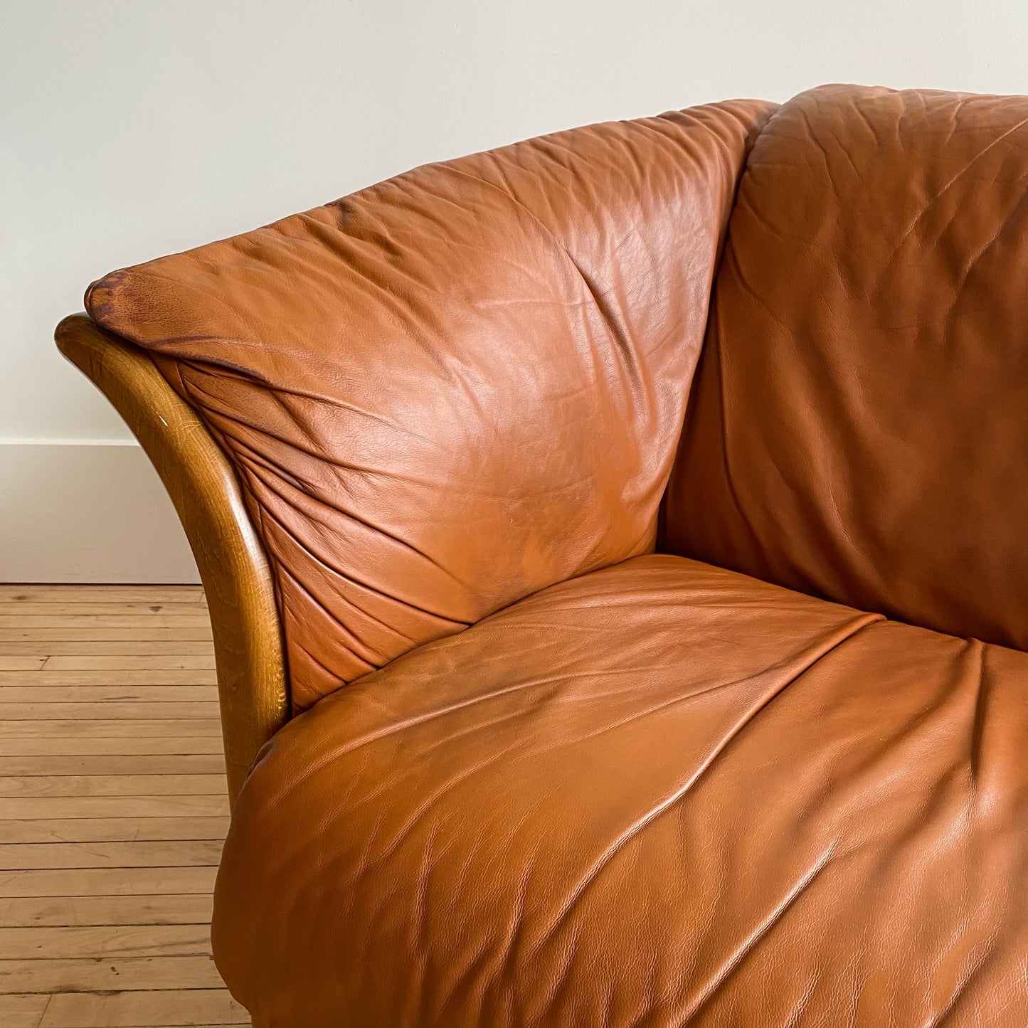 Ekornes Stressless "Manhattan" Loveseat