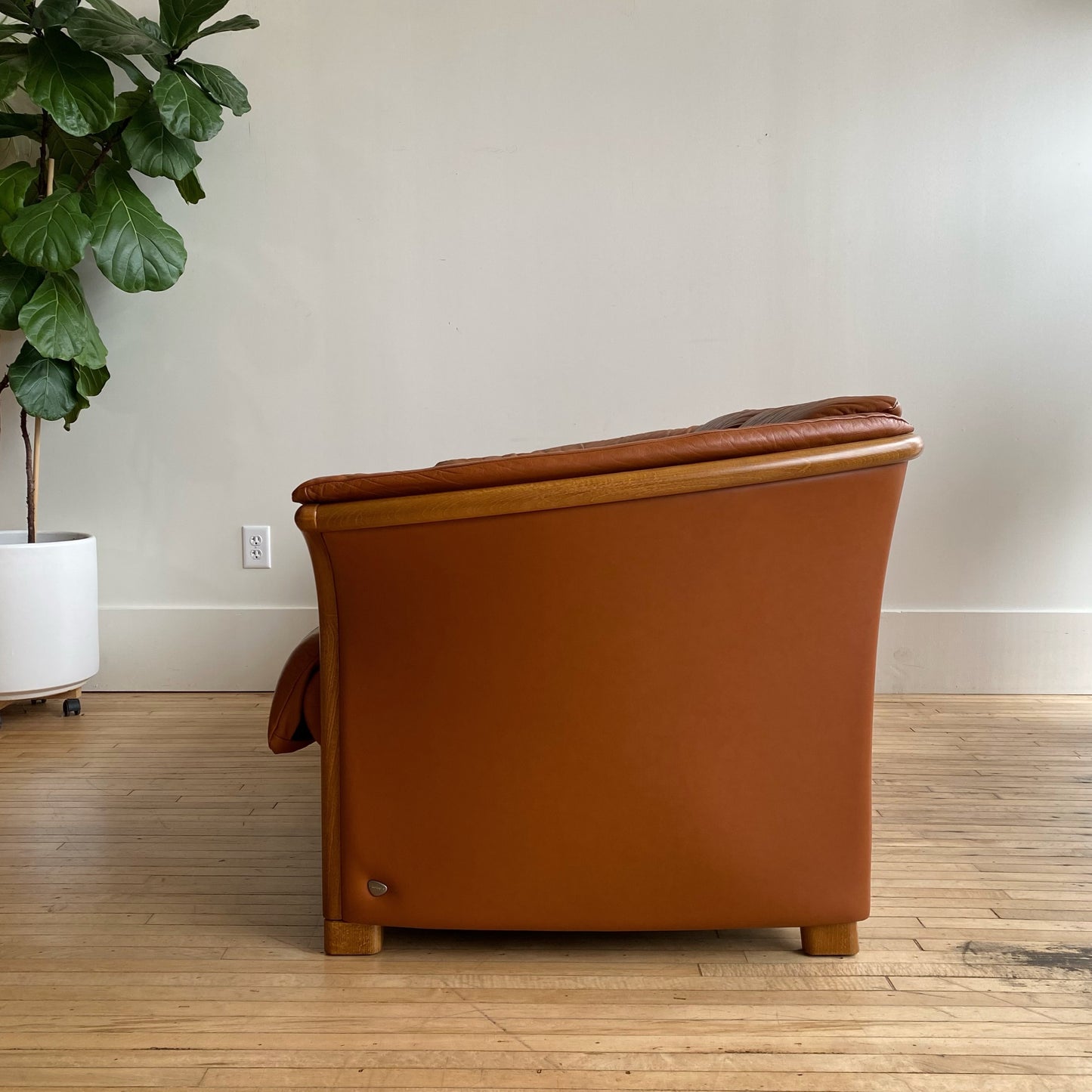 Ekornes Stressless "Manhattan" Loveseat