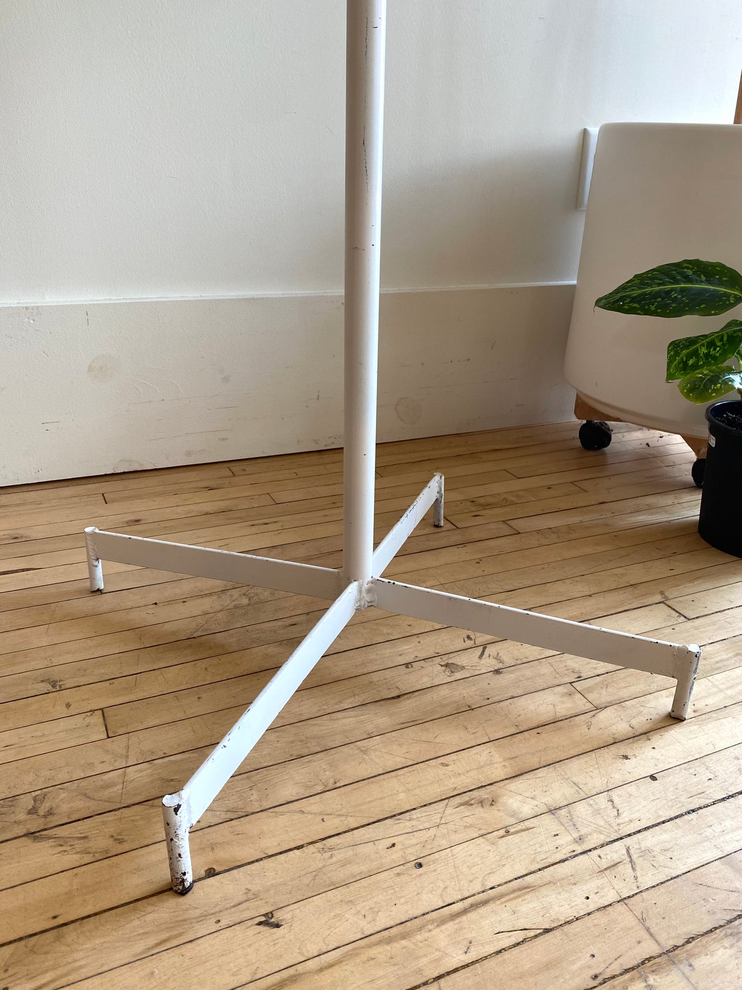 Vintage Arthur Umanoff White Metal Bistro Table
