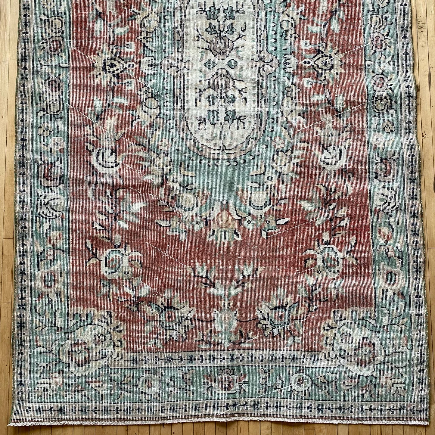 "AVA" Vintage Hand-knotted Area Rug (4’10” x 8’8”)