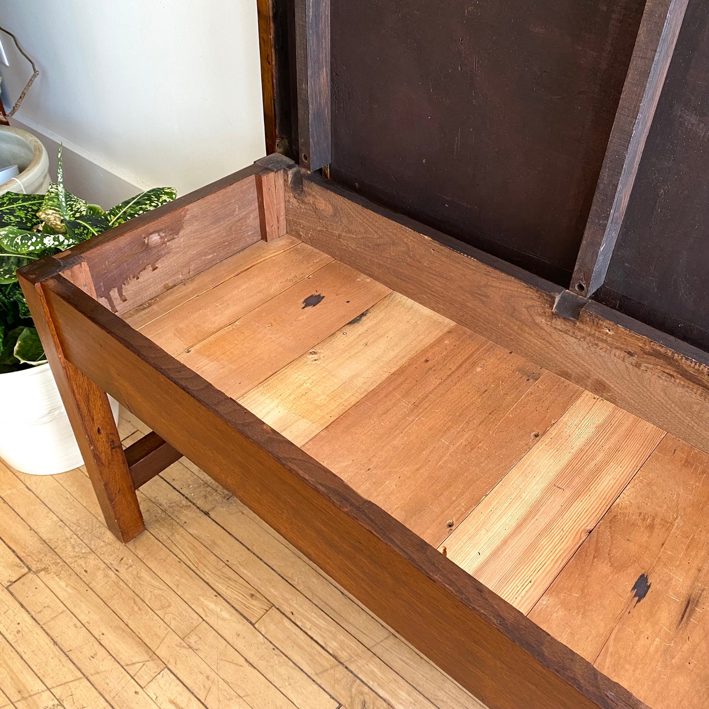 Vintage Solid Wood Flip-top Bench