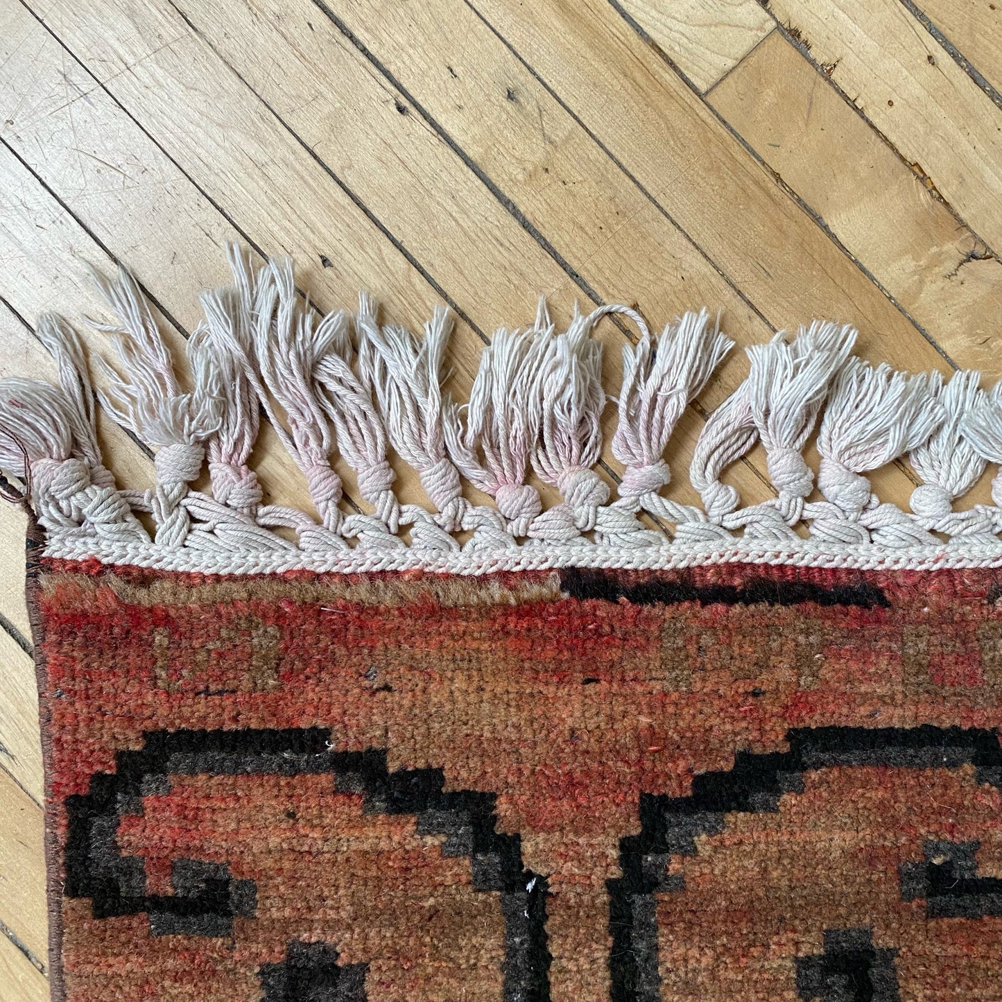 "LEO" Vintage Hand-knotted Runner Rug (1’11” x 9’7”)