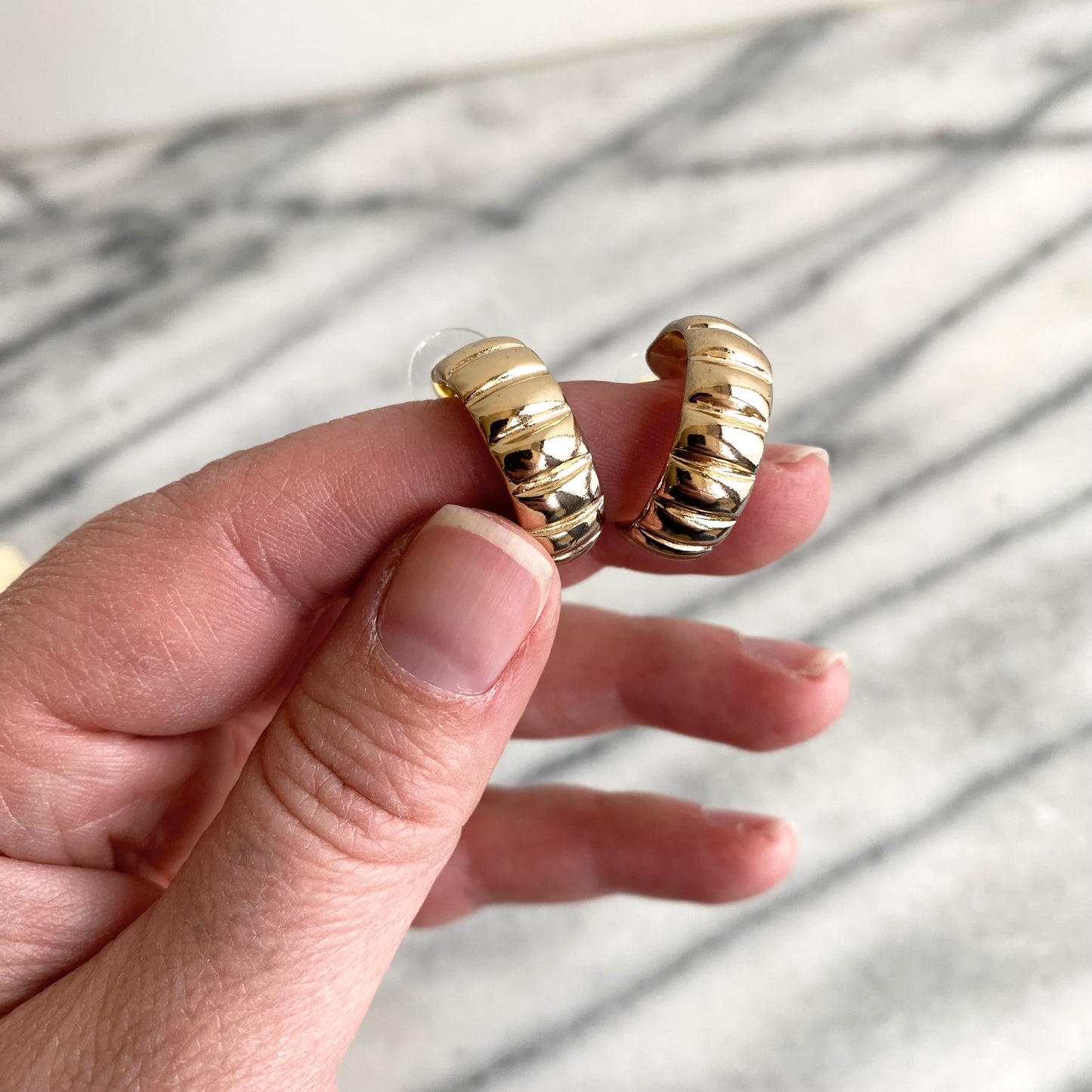 Vintage Textured Gold Hoop Earrings
