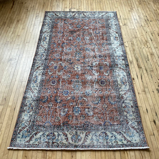 "JULES" Vintage Hand-knotted Rug (4’8” x 6’9”)