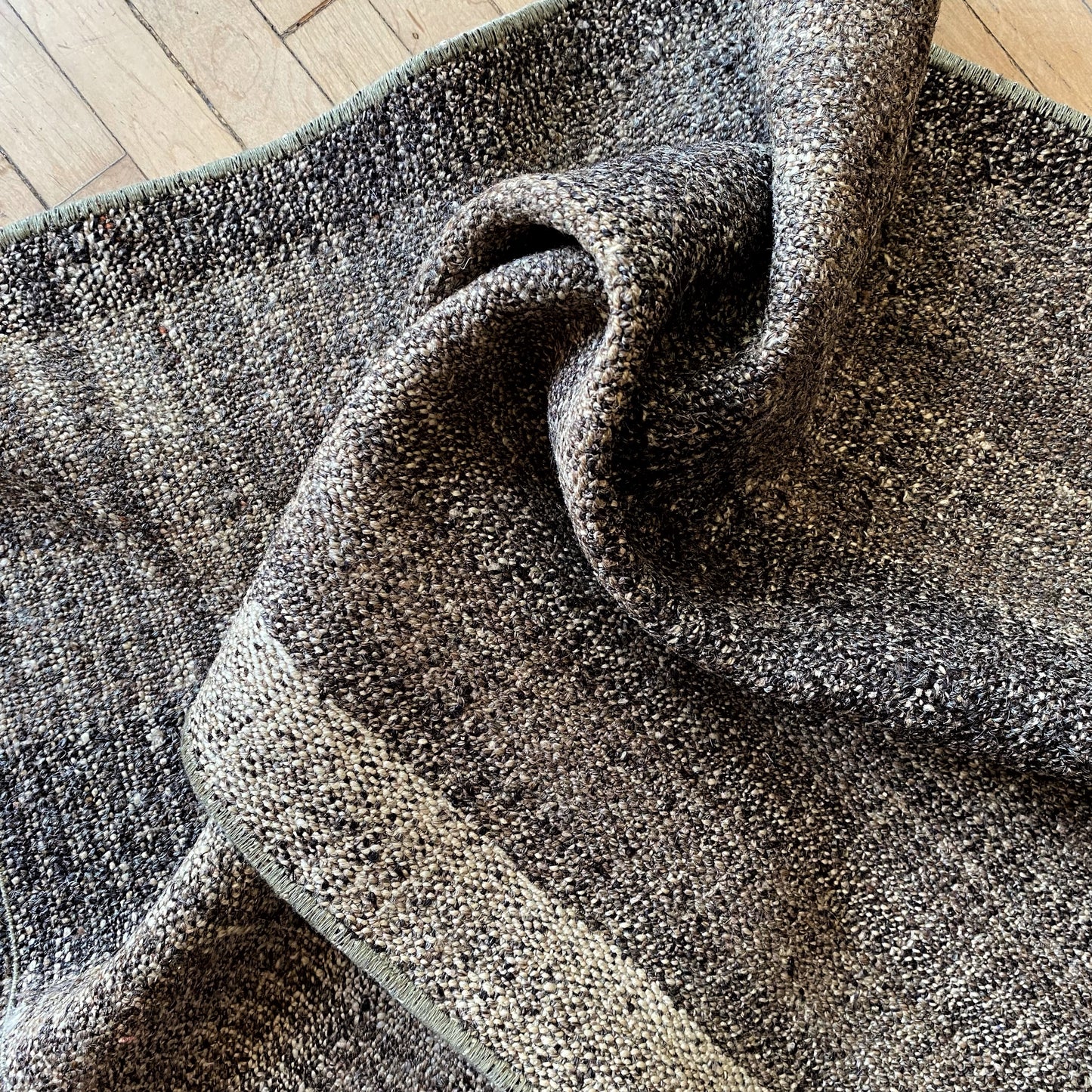 Neutral Hand-knotted Turkish Runner / Rug (1' 11" x 3' 10.5")
