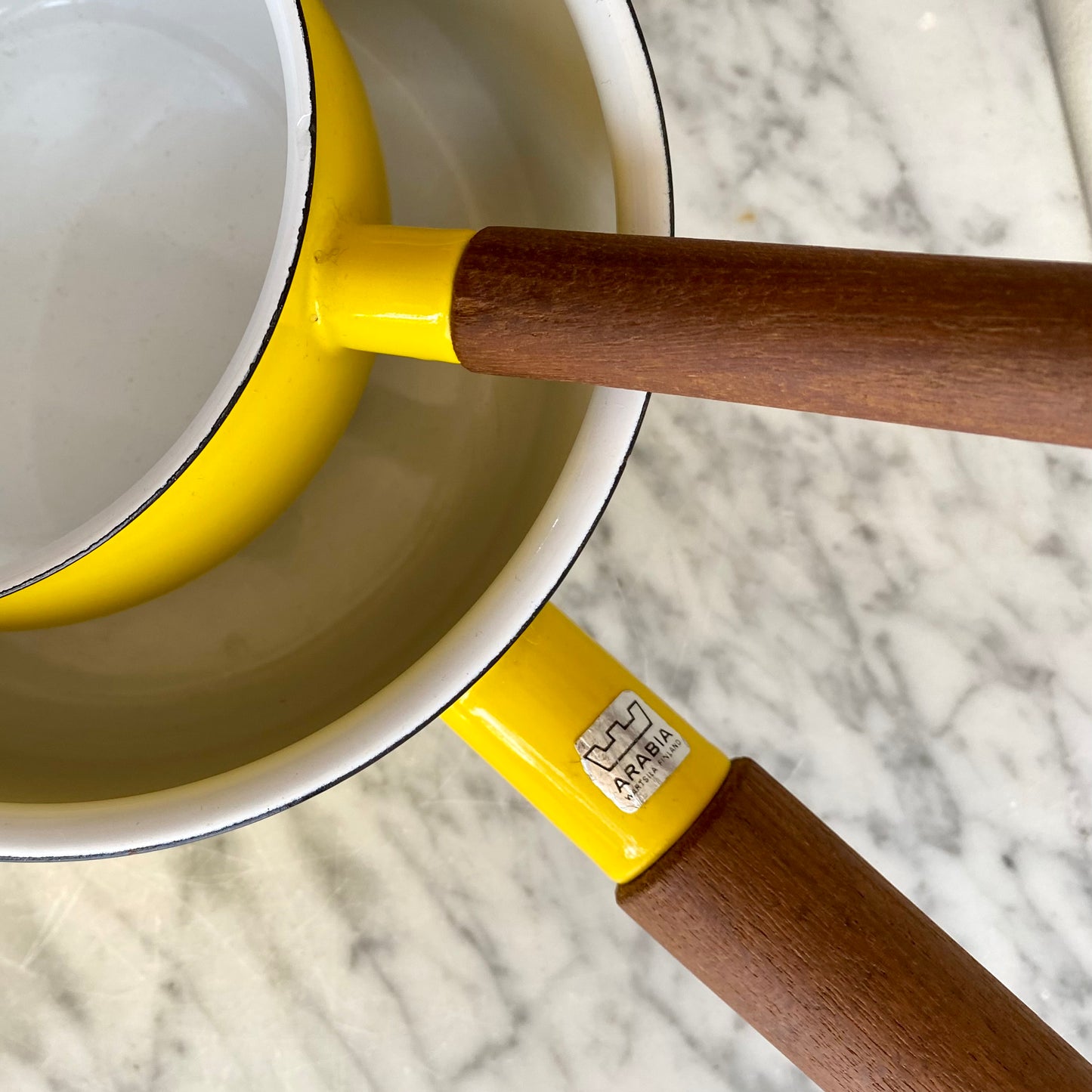Set : Vintage MCM Yellow + White Enamel Saucepans by Arabia Finland