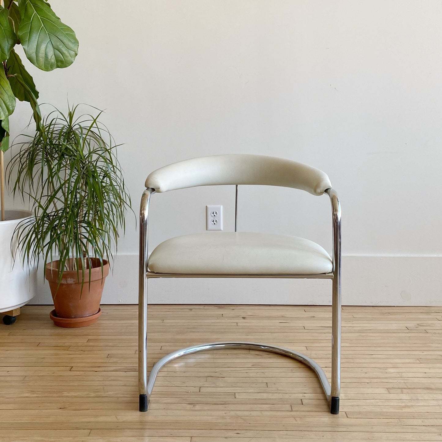 Vintage Mod Leather & Chrome Chair by Thonet