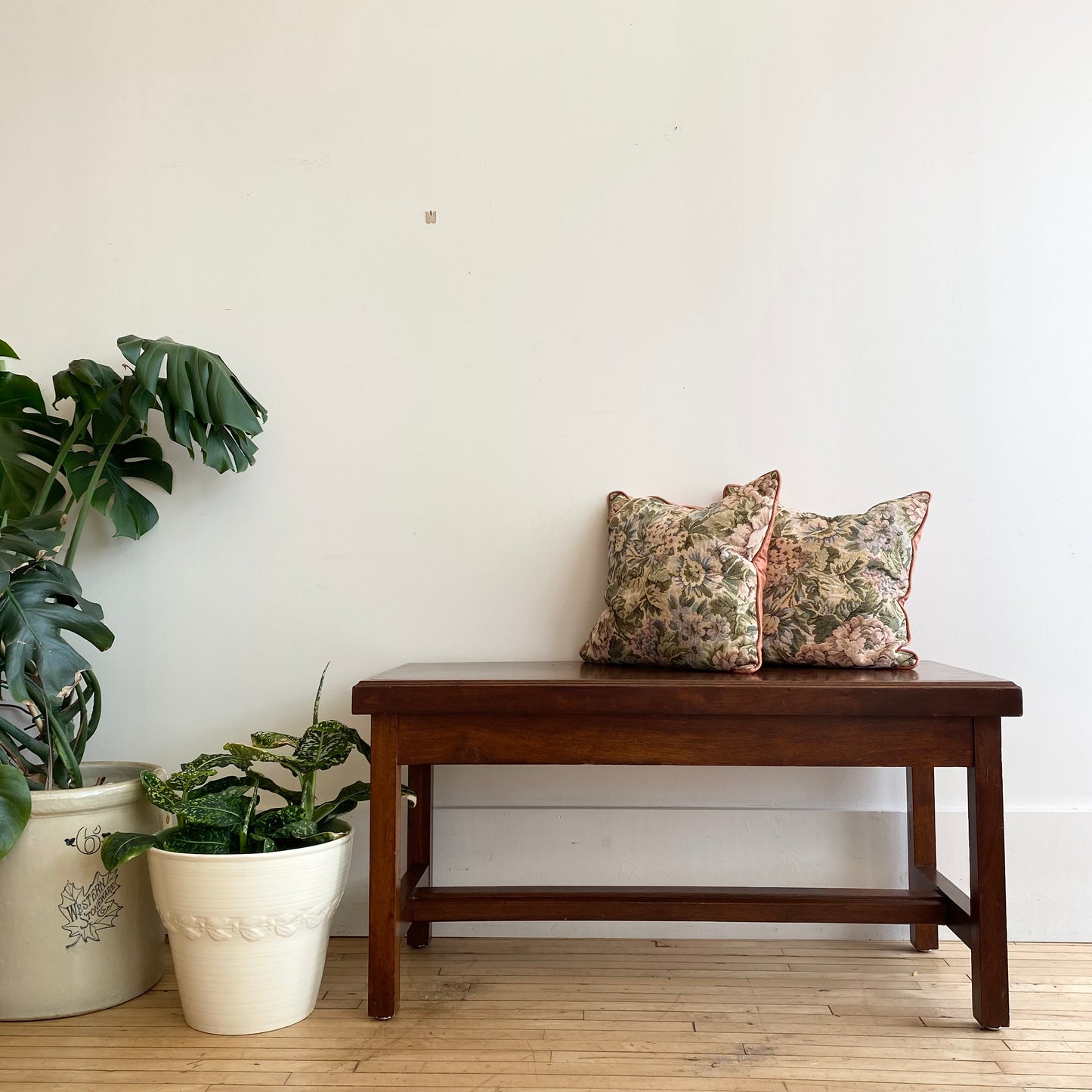 Vintage Solid Wood Flip-top Bench