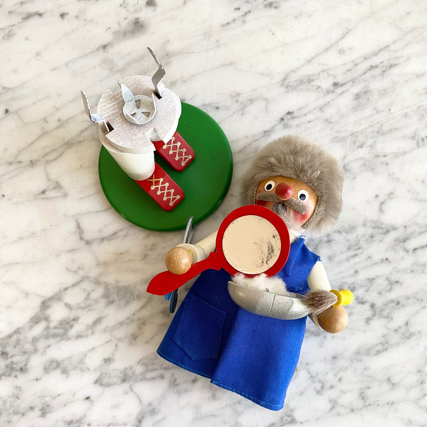 20% OFF: Vintage German Smoker : BARBER