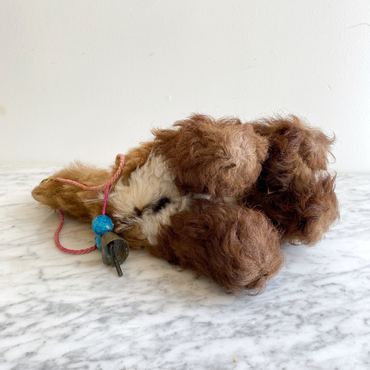 Vintage Wooly Llama Statue / Decor