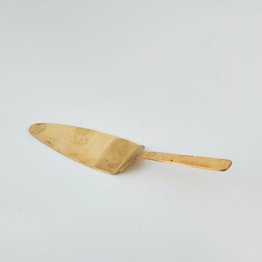 Simple Brass Cake / Pie Server