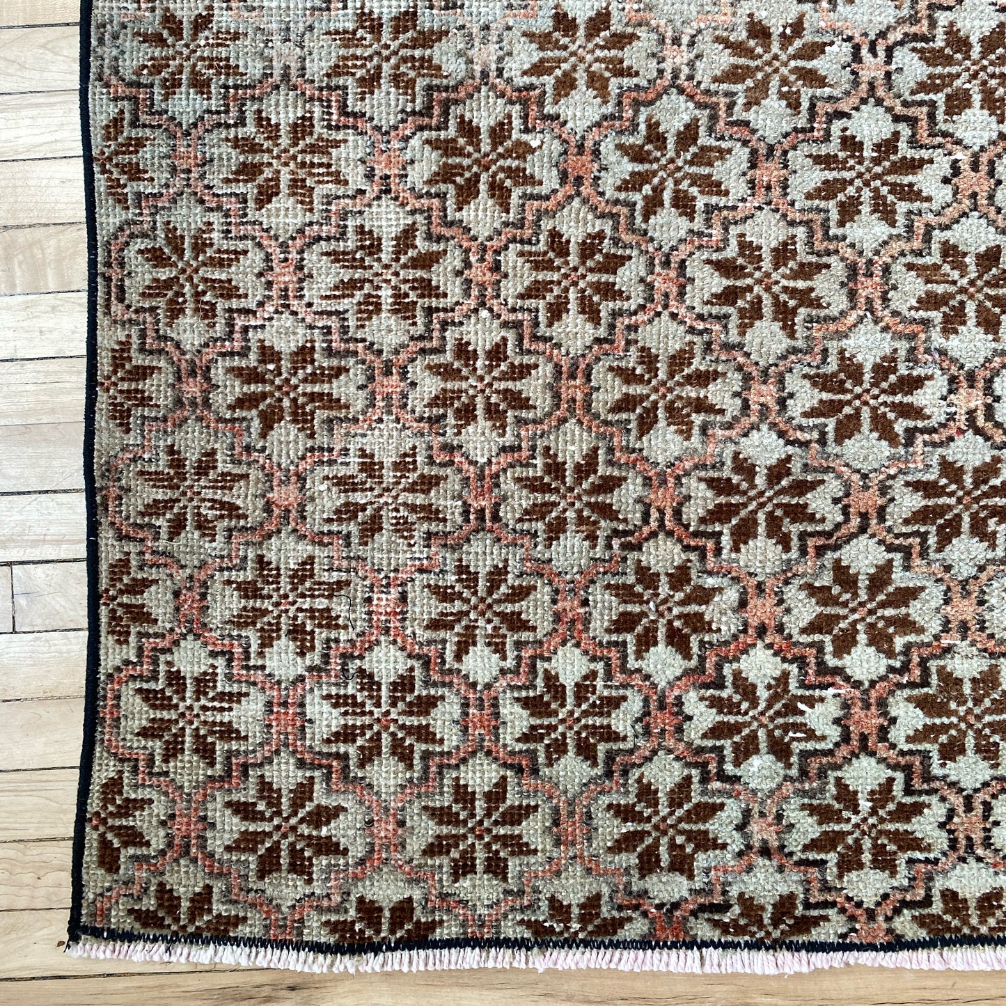 PENNY Vintage Hand-knotted Runner Rug (4’5” x 10’2”)