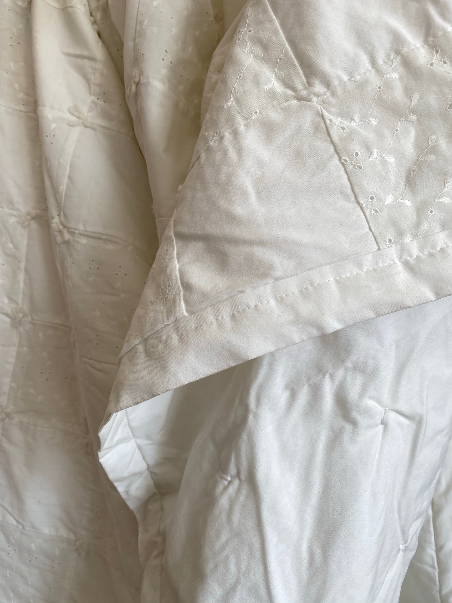 White Cotton Quilt (84 x 66)