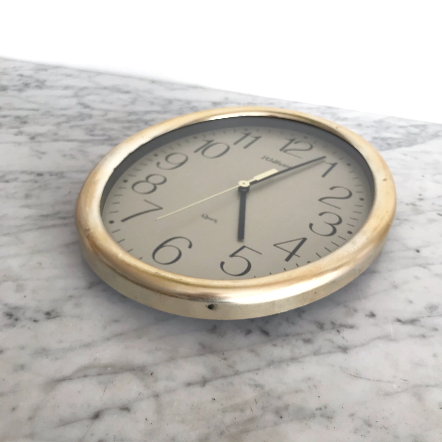 Vintage Oval Gold Analog Clock