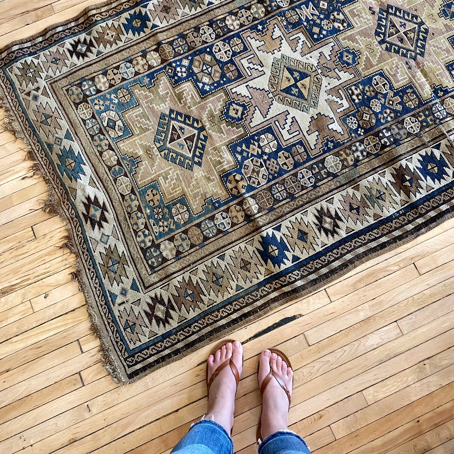 "CARRINGTON" Antique Hand-knotted Wool Runner Rug (8’6” x 3’8”)
