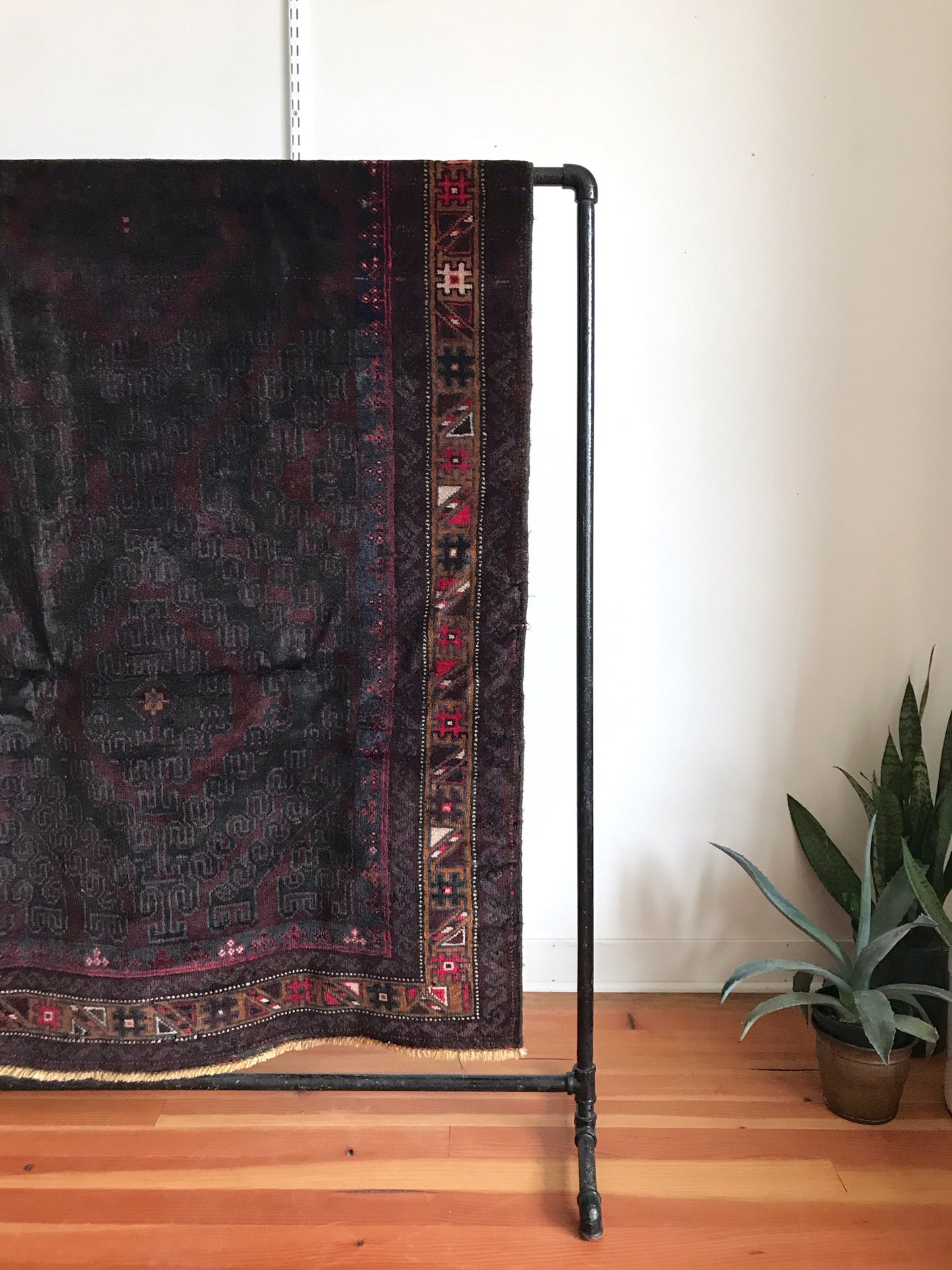 “SHILOH” Antique Hand-knotted Rug (3.9 x 6.4)