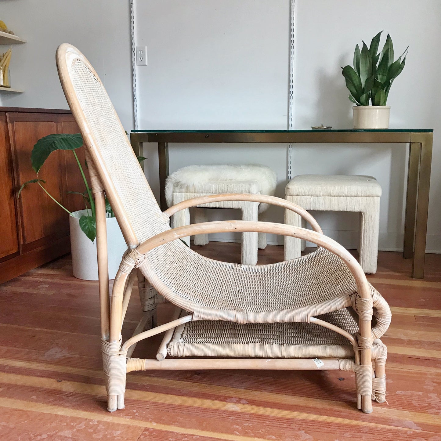 Vintage Wicker Lounger with Footrest