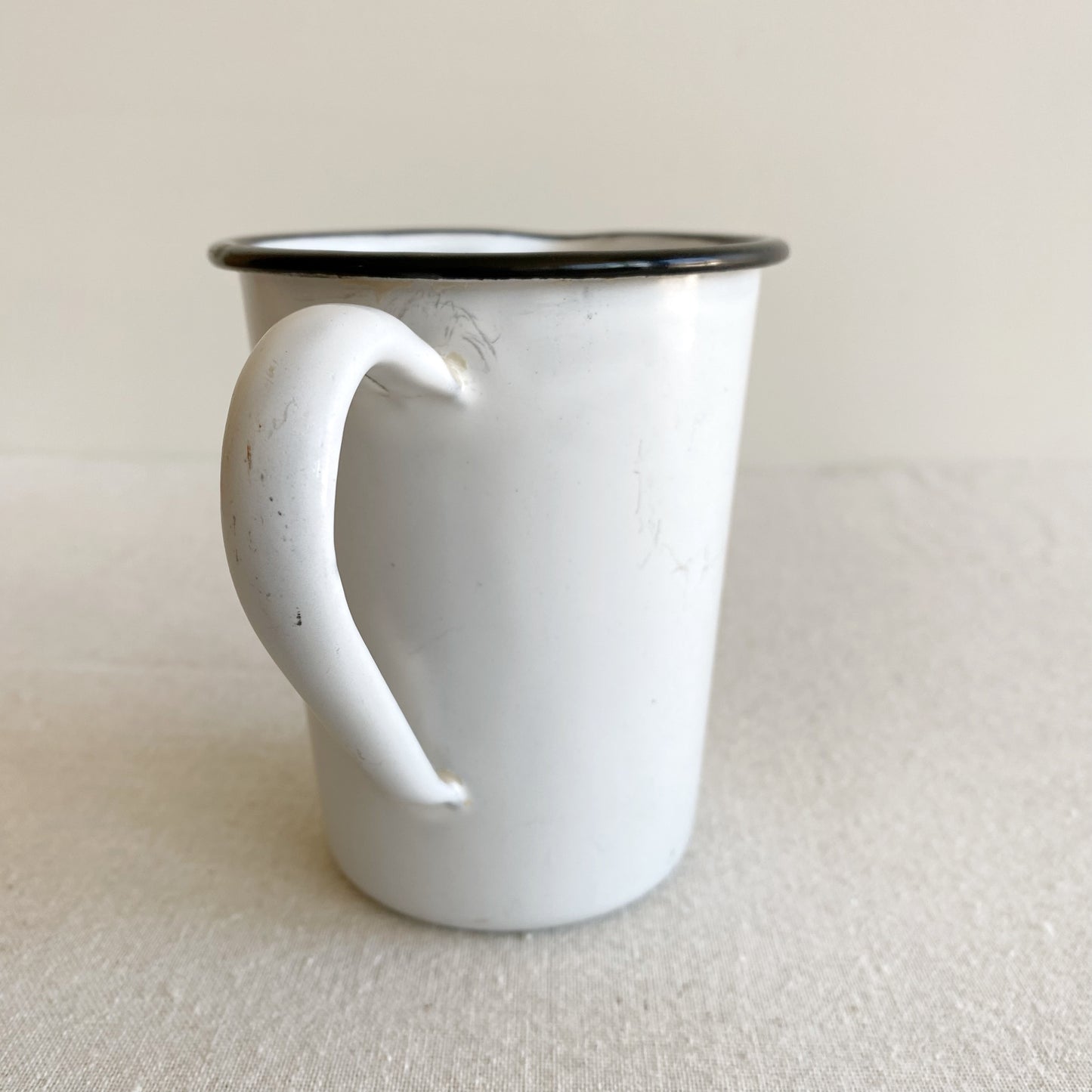 Vintage Enamel Measuring Cup, 16 oz