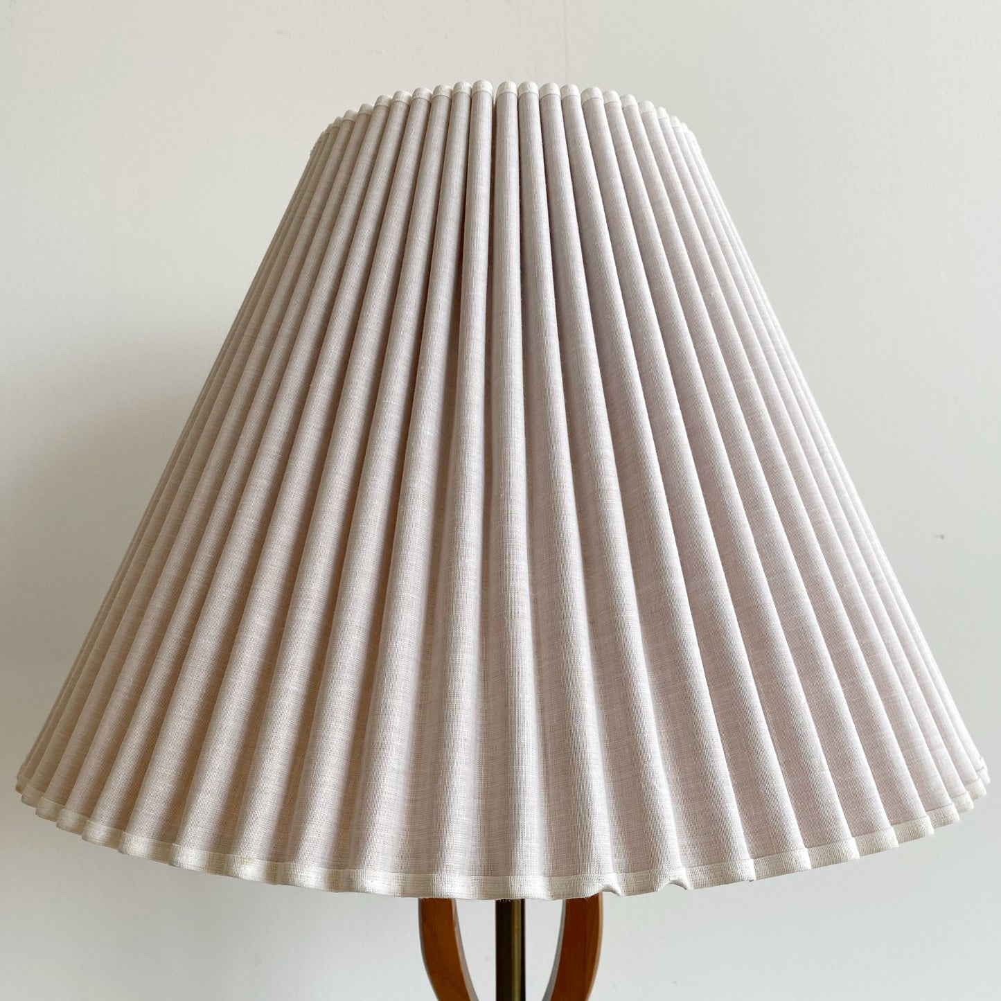Vintage MCM Table Lamp with Shade