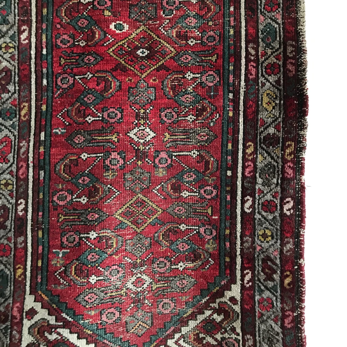 “HANNA” Vintage Hand-knotted Rug (2.4 x 4.10)
