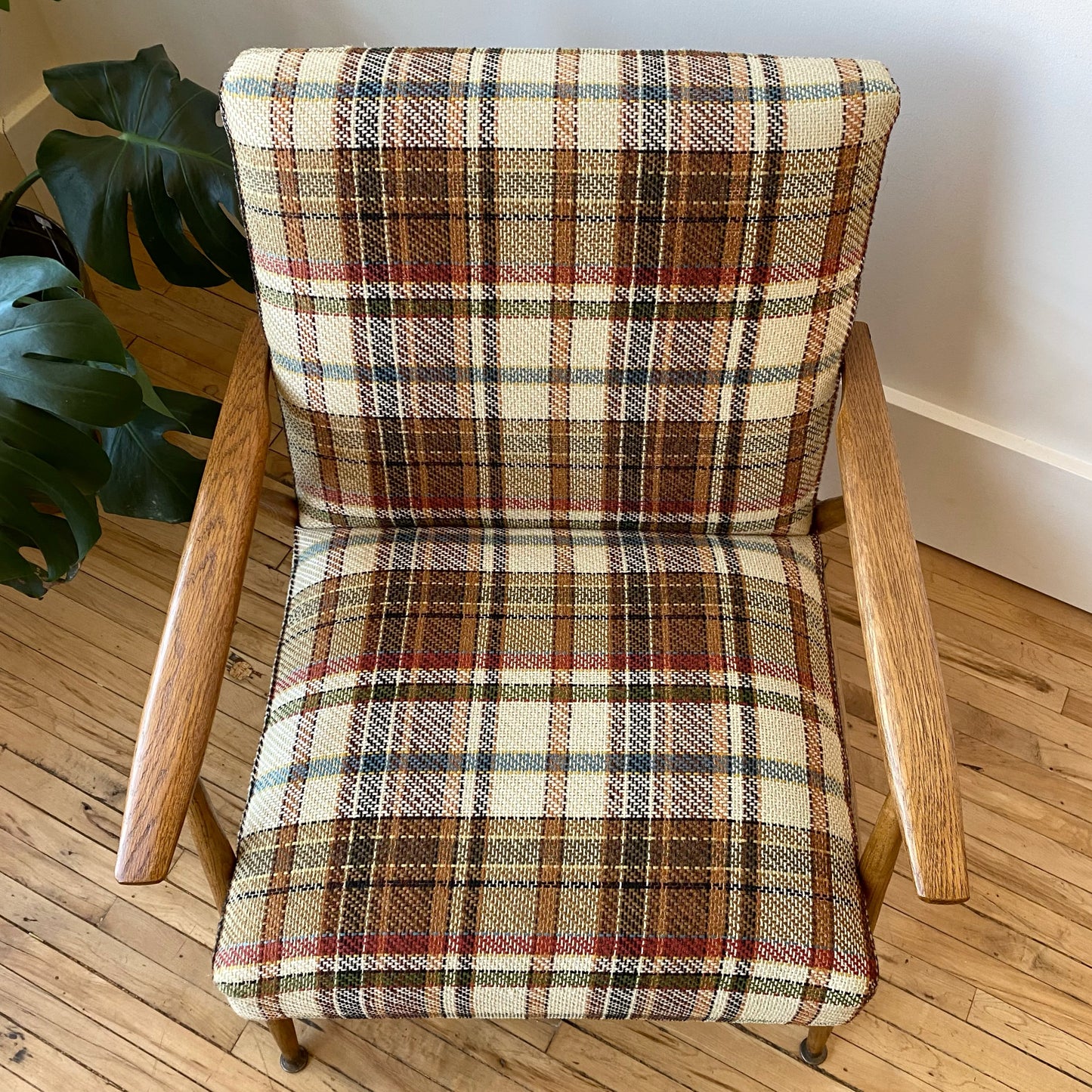 Vintage 1950’s MCM Plaid Chair