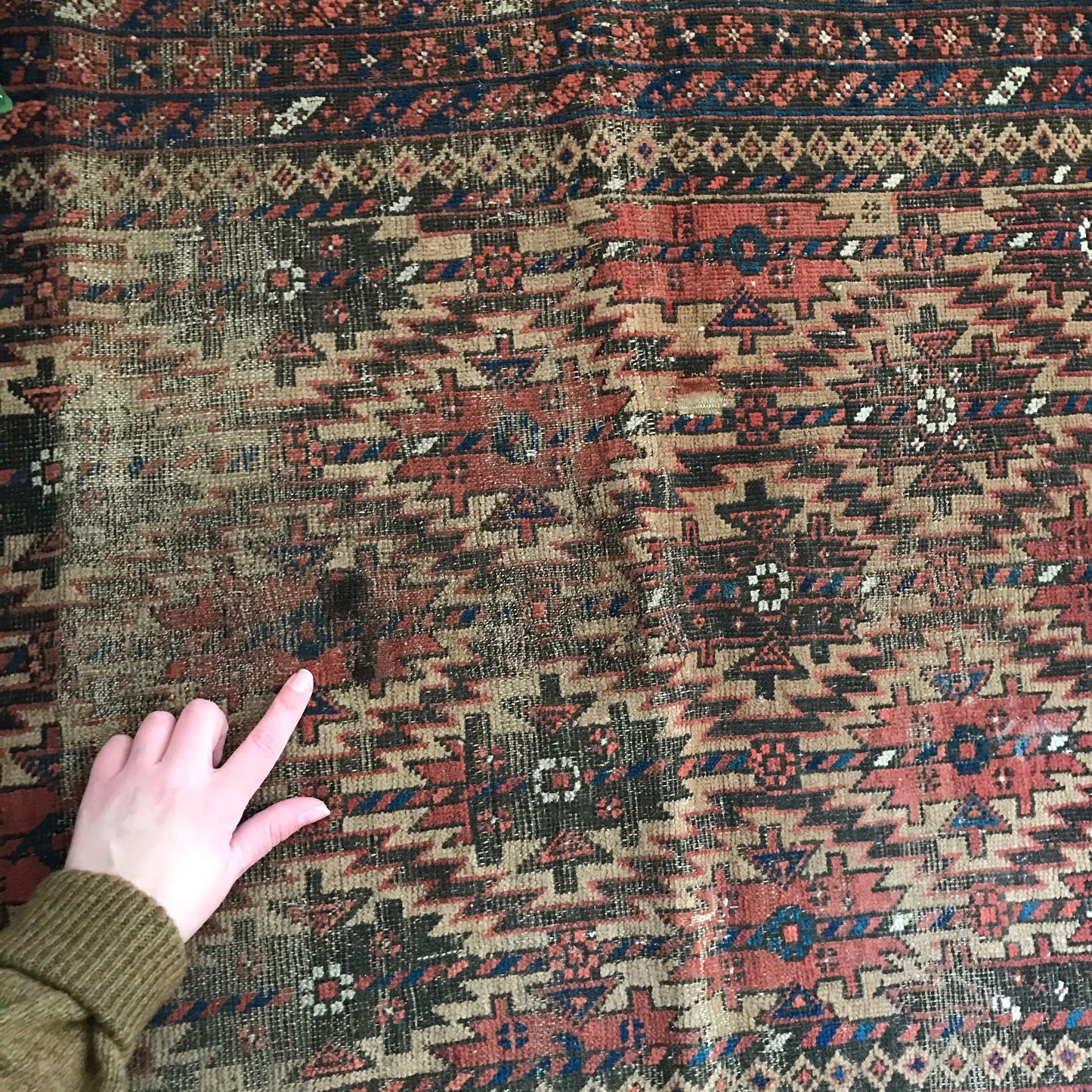 Linwood | Antique Persian Rug | 2.8 x 4.8
