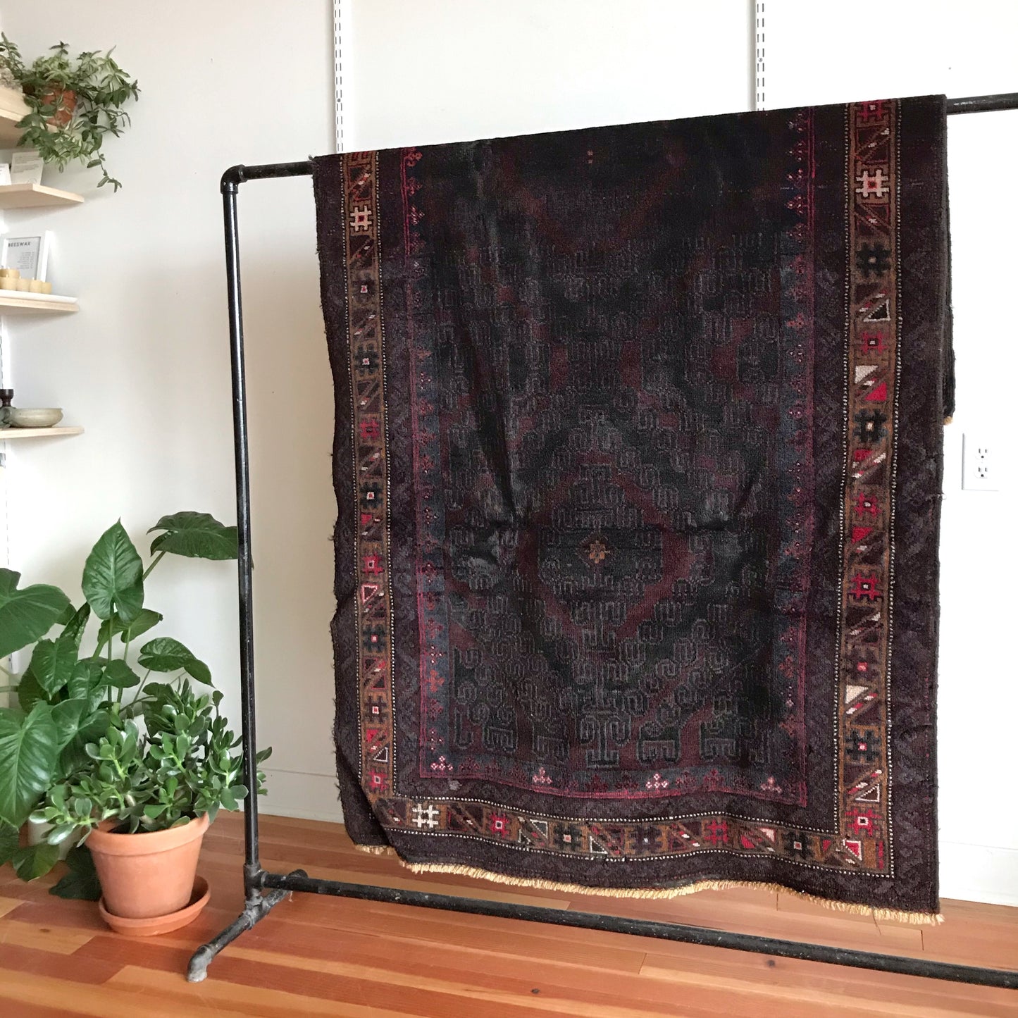 “SHILOH” Antique Hand-knotted Rug (3.9 x 6.4)