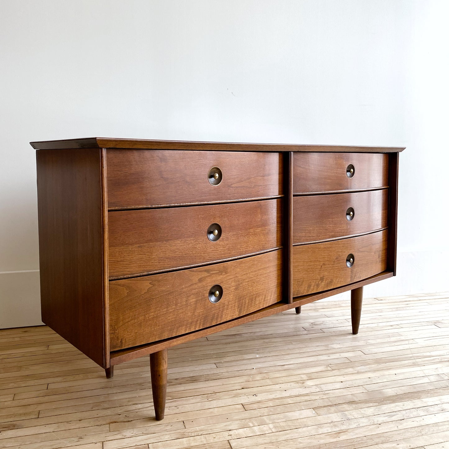 Vintage MCM Dresser, 6-Drawer