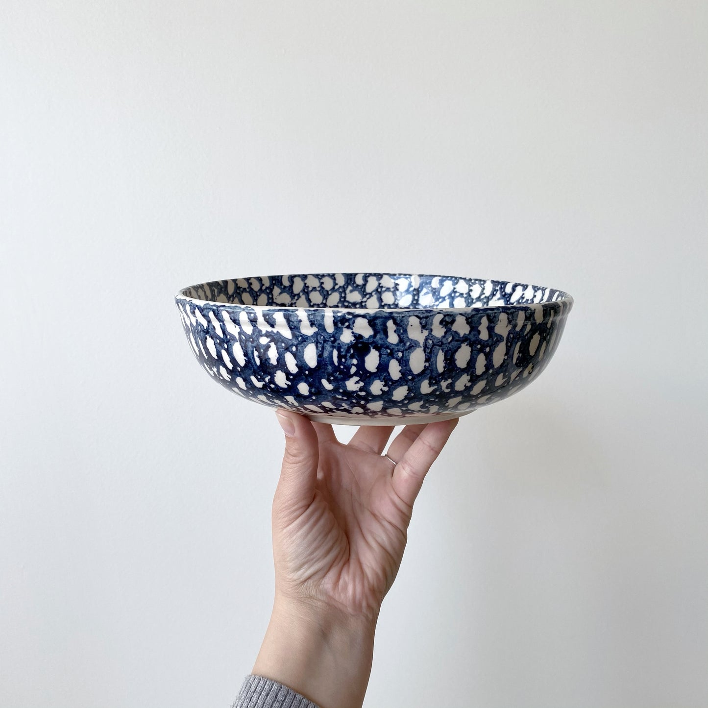 Large Spongeware / Stoneware Serving Bowl, 9”