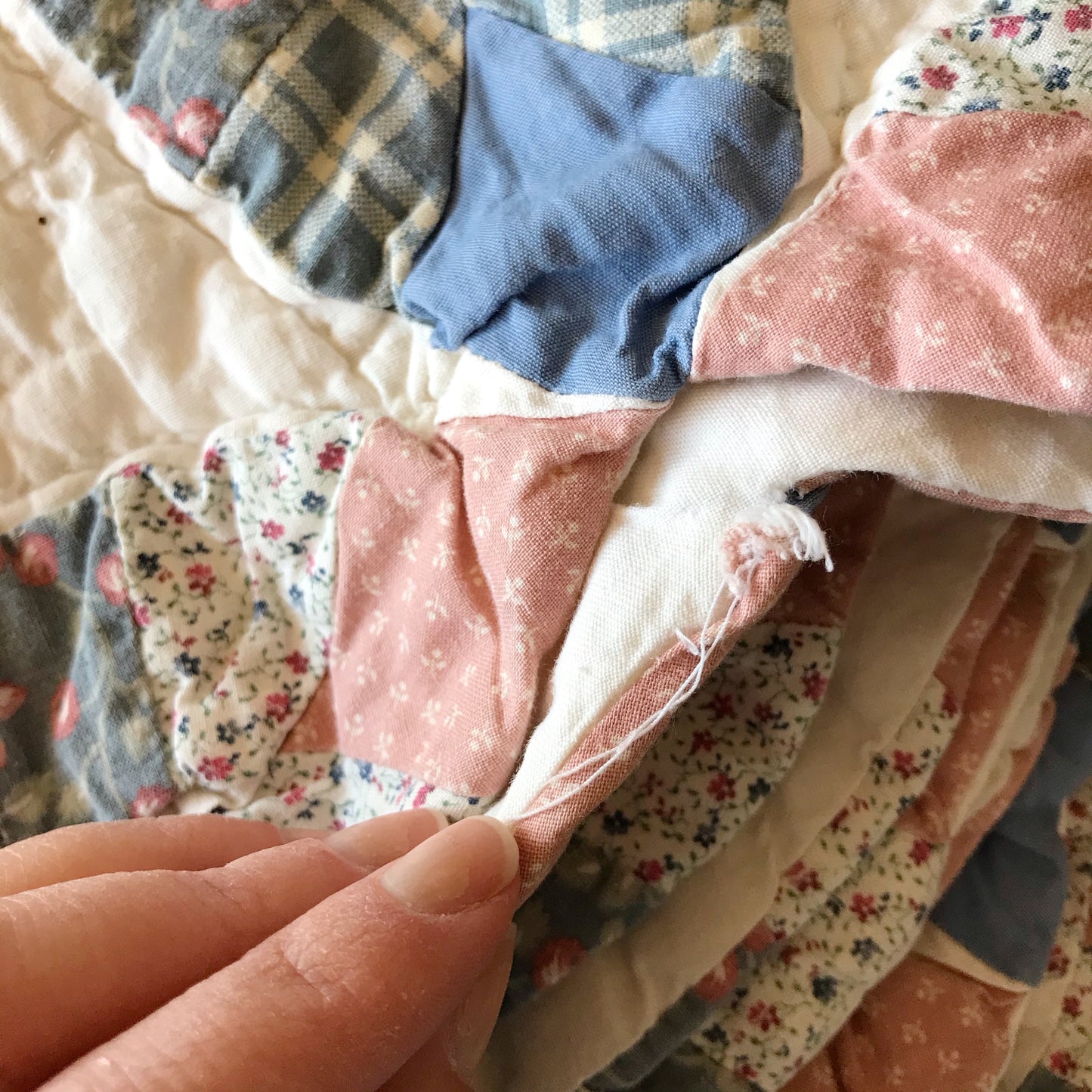 Vintage Handmade "Wedding Ring" Quilt