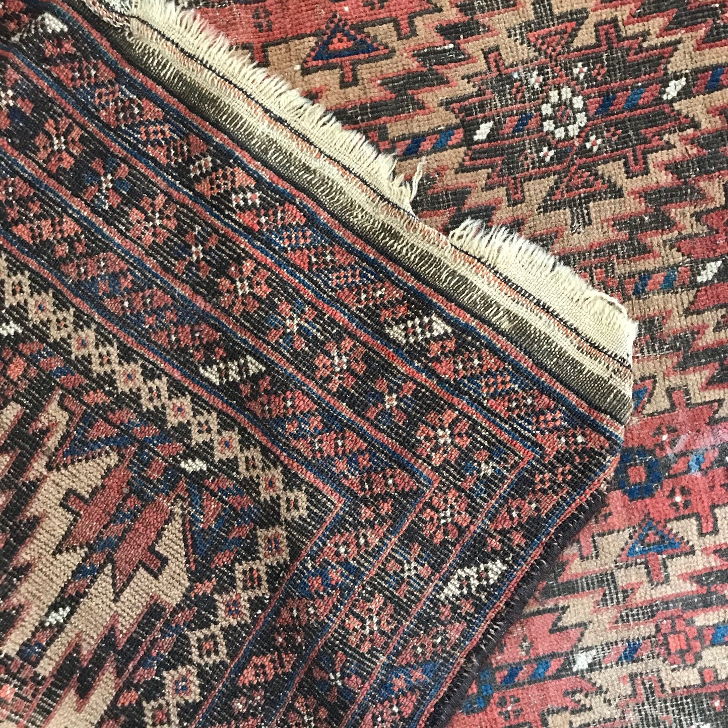 Linwood | Antique Persian Rug | 2.8 x 4.8