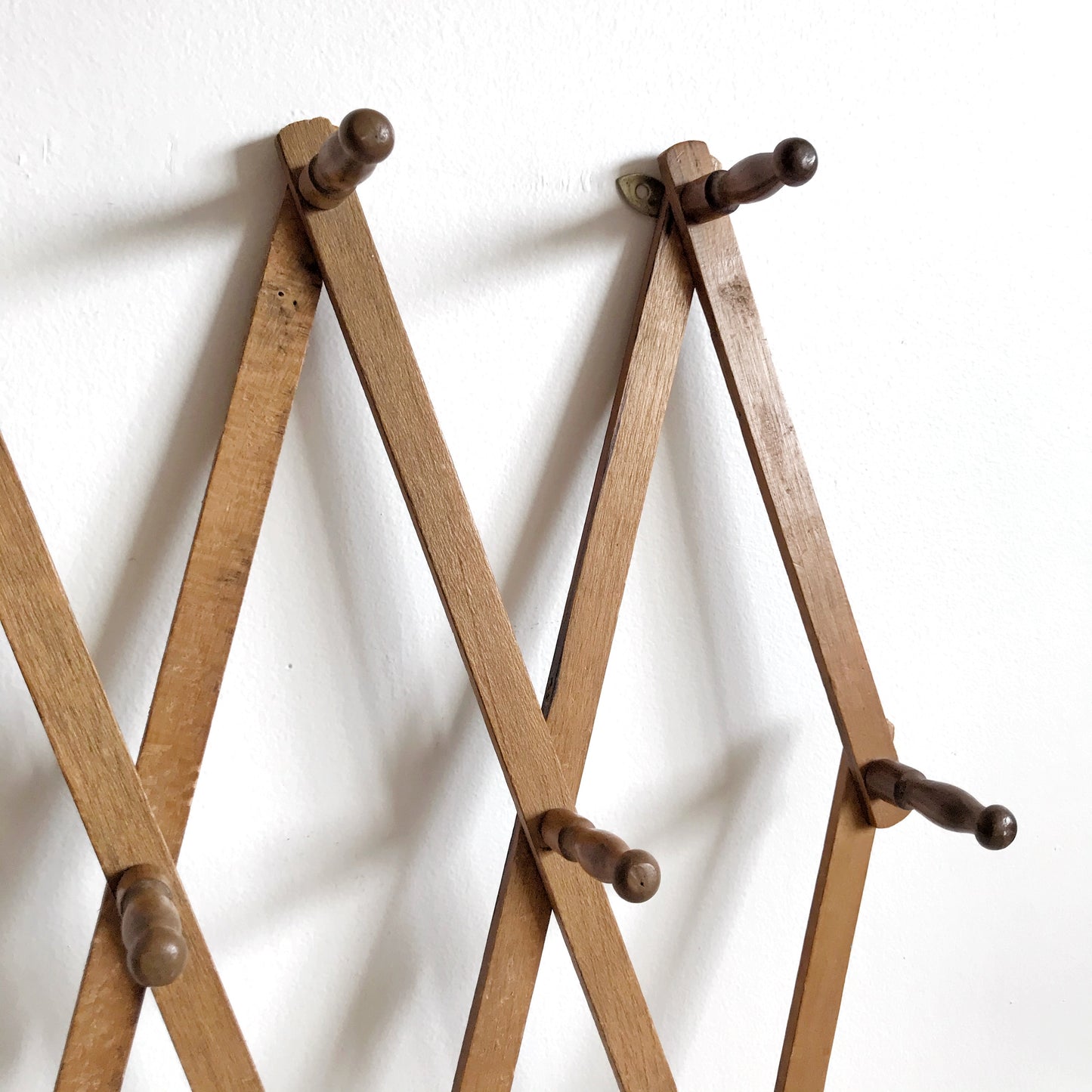 XL Vintage Wooden Accordion Peg Rack