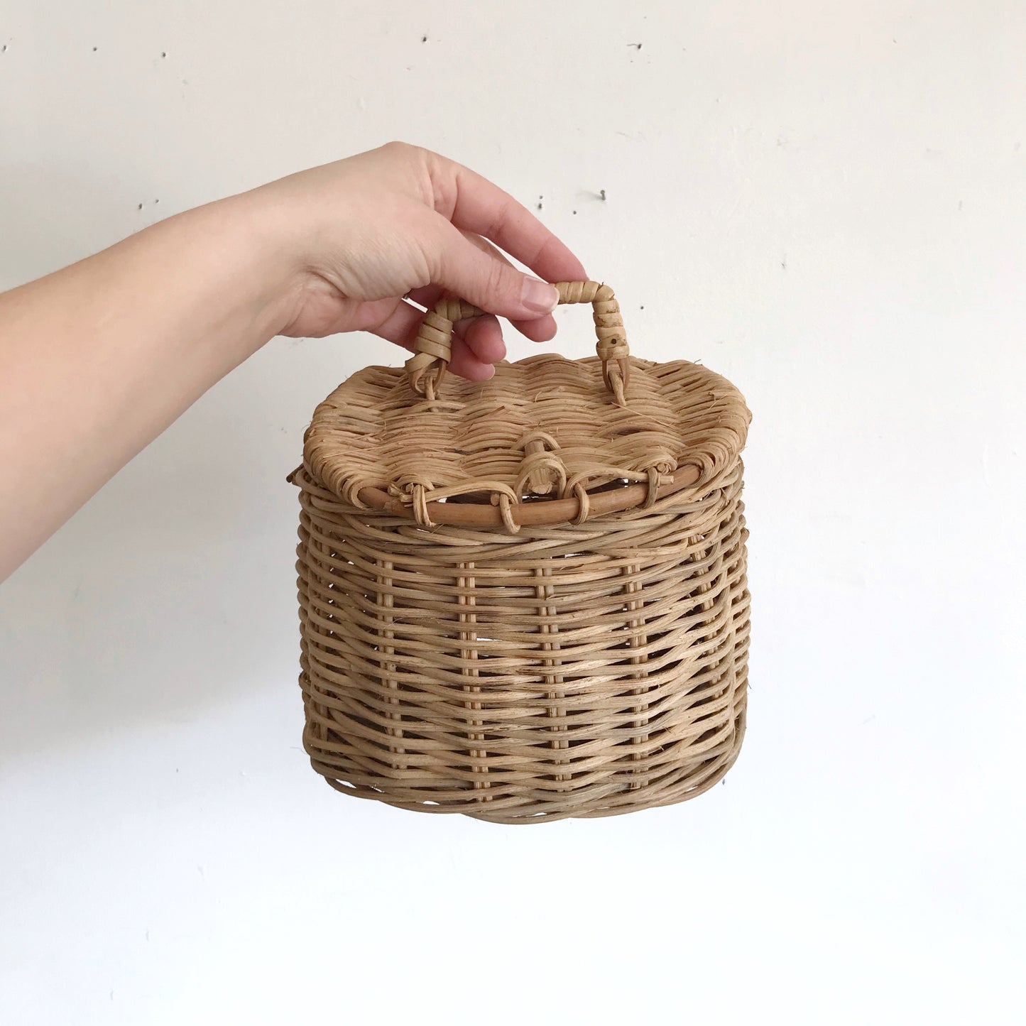 Vintage Wicker Basket w/ Latch Closure