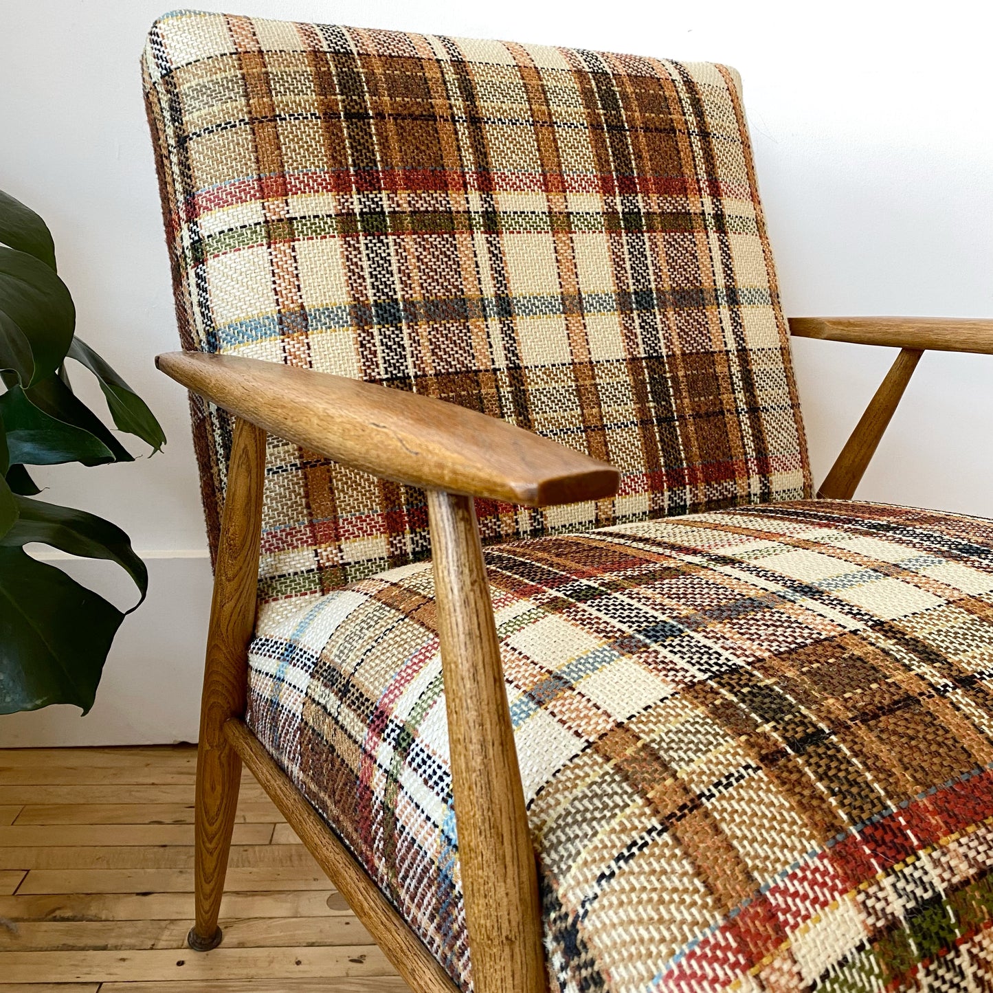 Vintage 1950’s MCM Plaid Chair