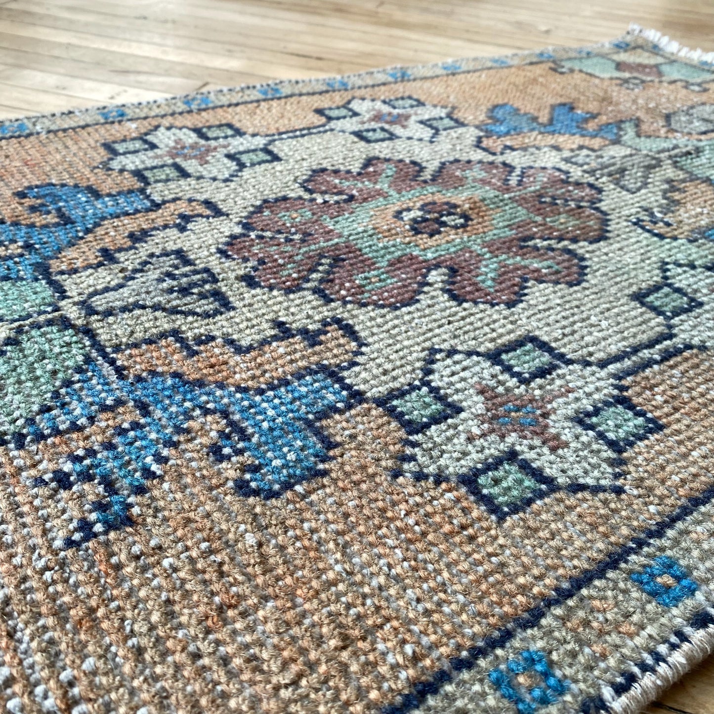 Mini Rug 6 (1.7 x 3.2)