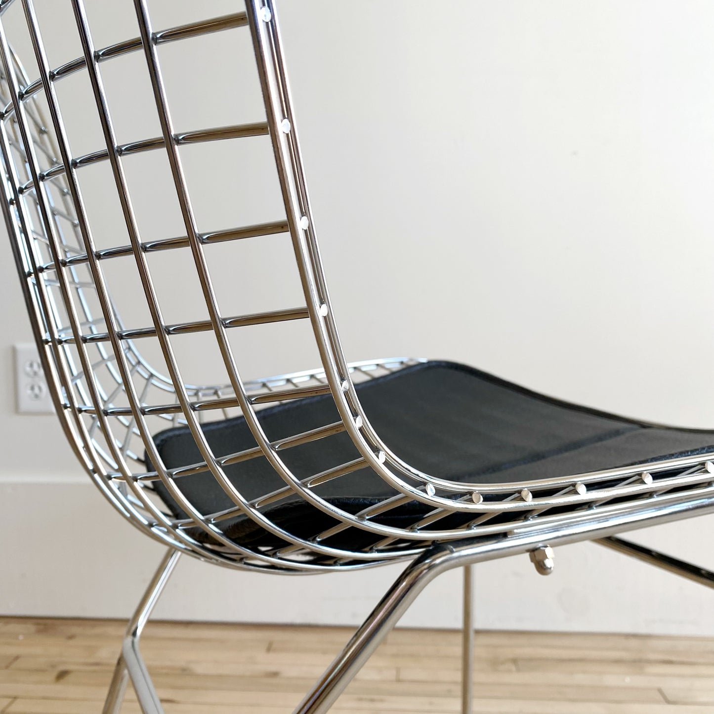 Set of 4 Bertoia-Style Chairs