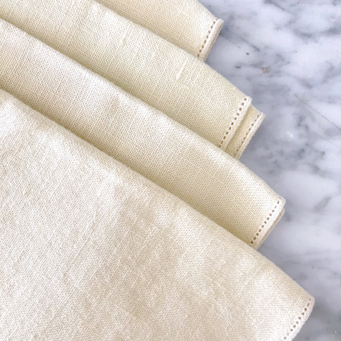 Set of 4 Linen Napkins, Soft Yellow