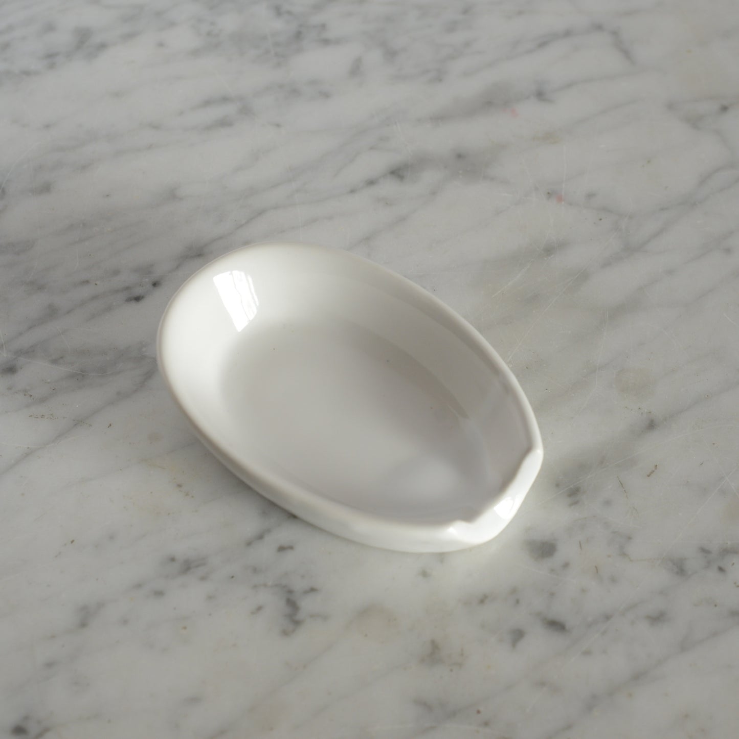Simple White Ceramic Spoon Rest